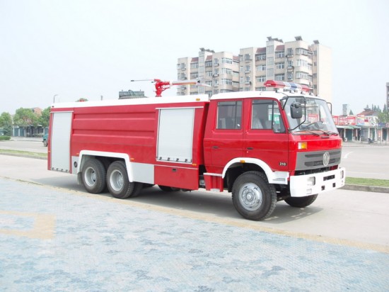 東風(fēng)后雙橋水罐/泡沫消防車